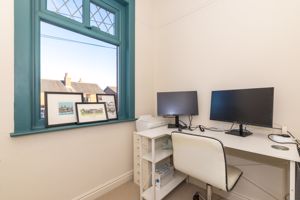 Bed- click for photo gallery